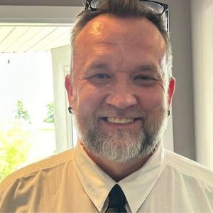 Meet your Posher, Kenny